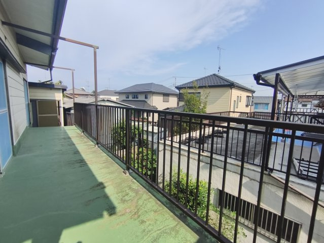 栗橋中央2丁目　中古住宅のバルコニー|バルコニーはとっても広々！