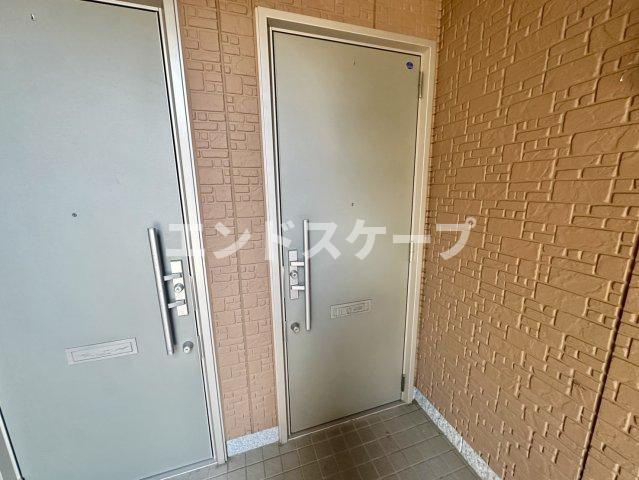 クレシェンテ　Cの玄関|高崎、前橋のお部屋探しはエンドスケープまで！お客様の理想お聞かせ下さい♪