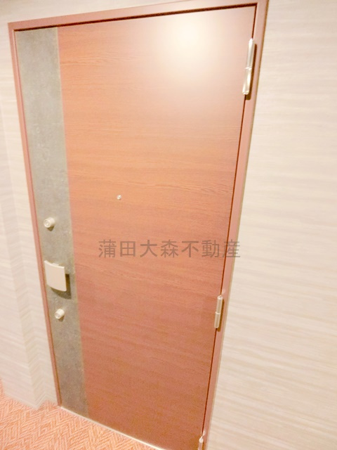 クオリタス南大井の玄関