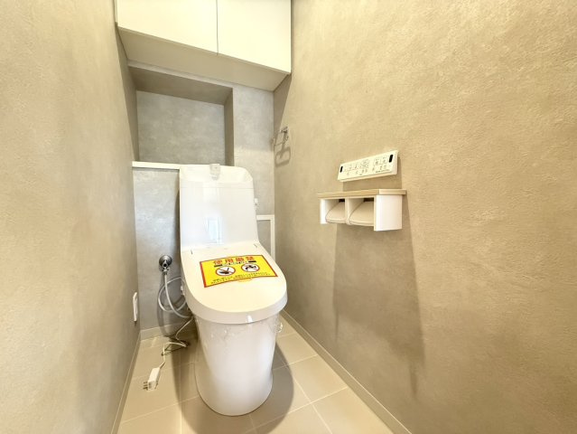 神戸元町山手ヴィアージュのトイレ|便器・温水洗浄便新調。