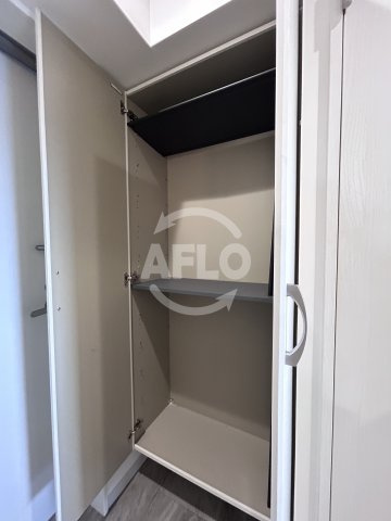 モダンパラッツォ江坂アクシアの内装|シューズボックス