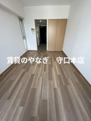 【洋室】 | M’ｓ FLAT | 使い勝手のいい洋室です