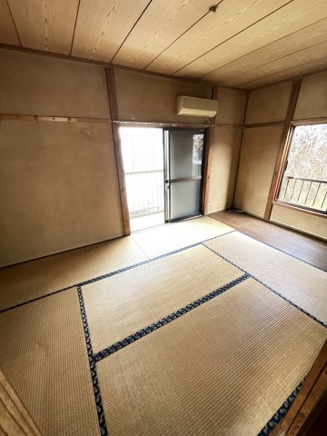 大和田5丁目　戸建の洋室|2階　和室7.5帖