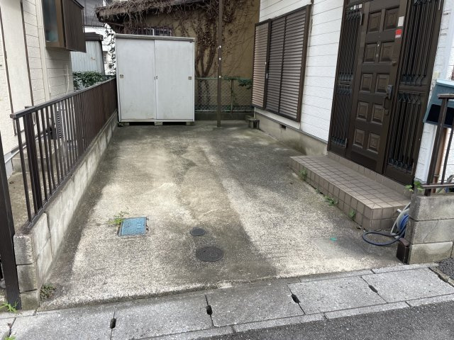 大和田5丁目　戸建の外観|カースペース