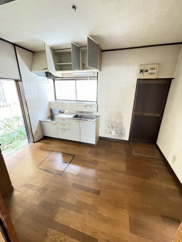 大和田5丁目　戸建のキッチン|1階　ダイニングキッチン