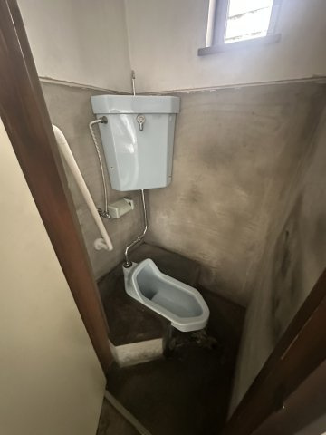 上鳥羽塔ノ森柴東町　　貸事務所兼貸倉庫のトイレ|１F　トイレ