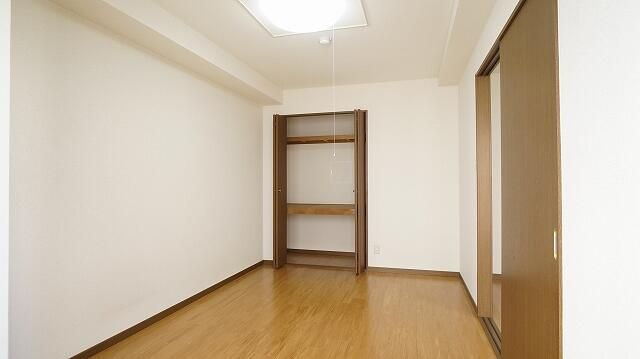 柏市東上町の賃貸マンションの居間・リビング