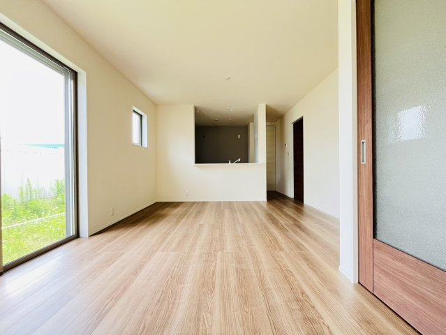 知多市新舞子神田42-1『仲介手数料無料』新築一戸建て・建売の居間・リビング