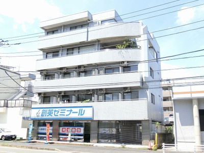 【外観】 | ラ・リベルテ | 東急新横浜線「新綱島」駅まで徒歩圏内！スーパーやコンビニが近くて便利な立地の5階建てマンションです♪