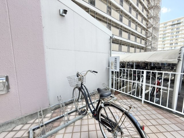 桜台ハイツ参号棟の駐輪場|来客用の駐輪スペースもございます。