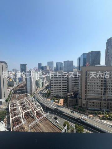 ザ・パークハウス大阪梅田タワーの展望|ゆったりとした居間です
