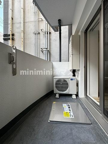セレニテフラン本町のバルコニー