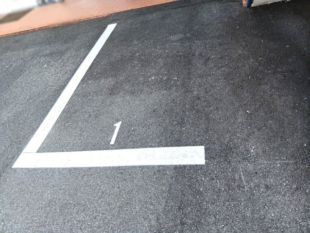 アメニティーハイツの駐車場|駐車場があるので、車を買う予定の方も安心です