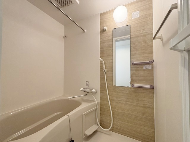 藤沢市辻堂元町２丁目のアパートの浴室|同施工物件