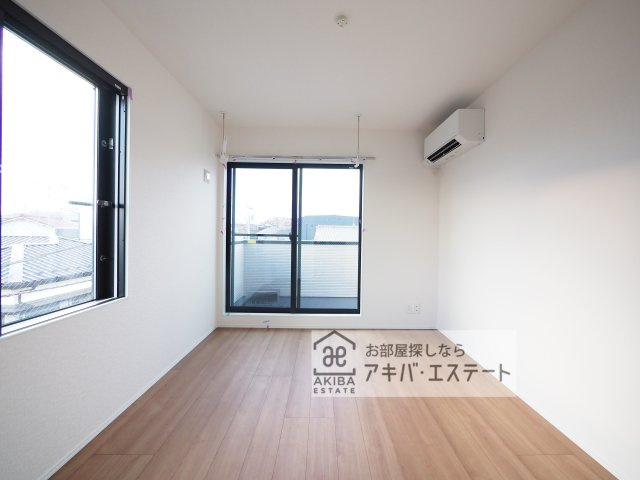 【居間・リビング】 | Crecia検見川町 | 同一仕様写真