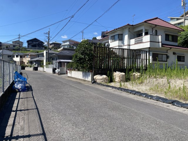 明和4丁目　売地の前面道路含む現地写真|前面棟なしで開放的な立地。