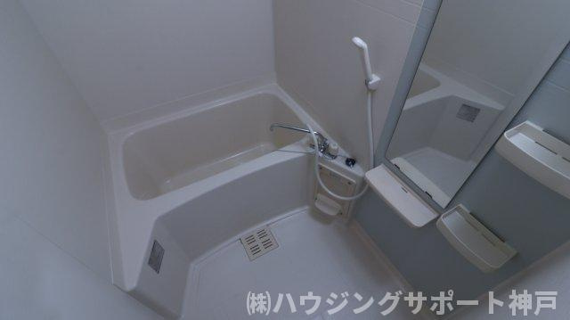 フラットワンの浴室