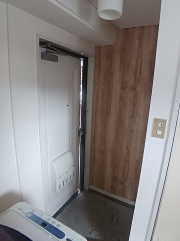 セトルコーポ伊島の玄関|ゆったりとした玄関です