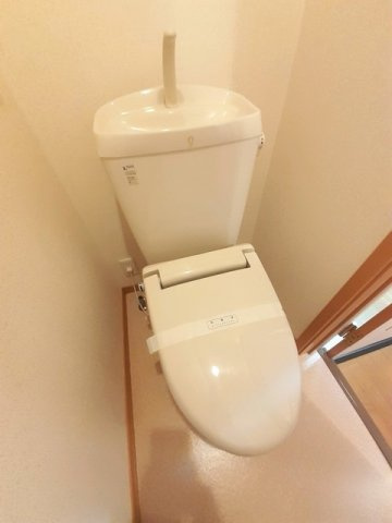 【トイレ】 | アリヴィオ・ランシェ | 落ち着いた色調のトイレです