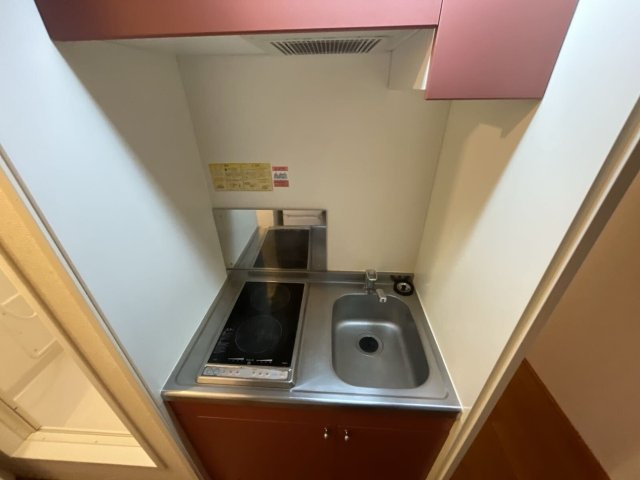 レオパレス谷万成のキッチン|使いやすいキッチンです
