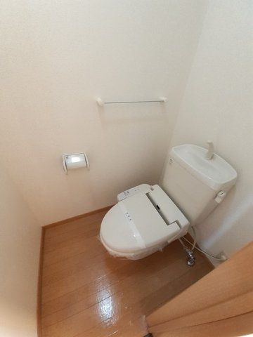 【トイレ】 | ニューメゾン森安 | シンプルで使いやすいトイレです
