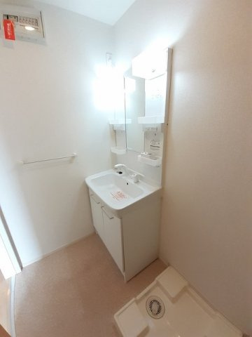 【洗面所】 | パレス旭本町 | 忙しい朝には欠かせない洗面所です