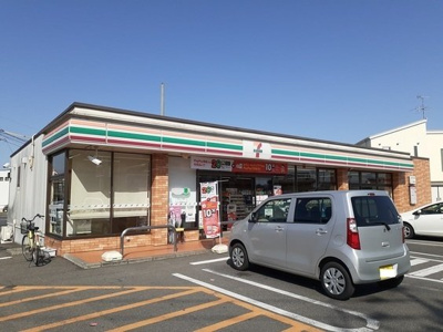 【周辺】 | グラシアス | セブンイレブン西辛川店まで300m
