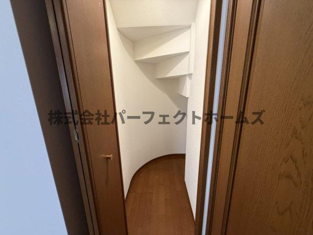 シティフラッツ交野2号棟の収納|専用の収納スペースです