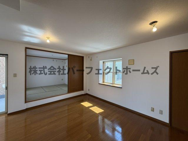 シティフラッツ交野2号棟の居間・リビング|使いやすい居間です