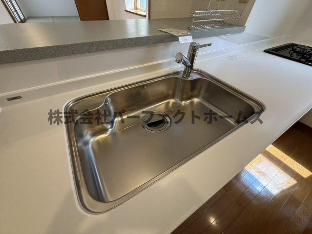 シティフラッツ交野2号棟のキッチン|きれいなキッチンです
