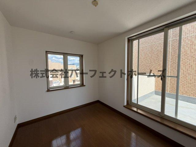 シティフラッツ交野2号棟の洋室|コンパクトで使いやすい洋室です