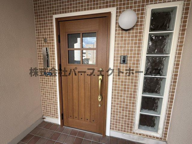 シティフラッツ交野2号棟のエントランス|清潔なエントランスです