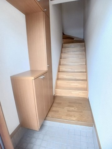 【玄関】 | メゾン山水 | きれいな玄関です