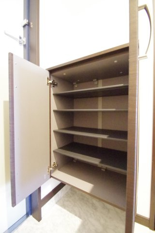 熊本市中央区小沢町の賃貸マンションの収納