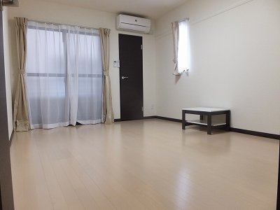 【居間・リビング】 | レオネクストグロリア京橋南Ⅱ | ※写真と現状が異なる場合は現状を優先