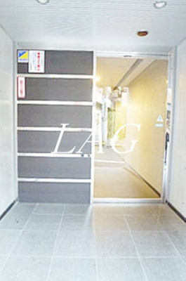 【エントランス】 | ステージファースト東新宿 | エントランスです。