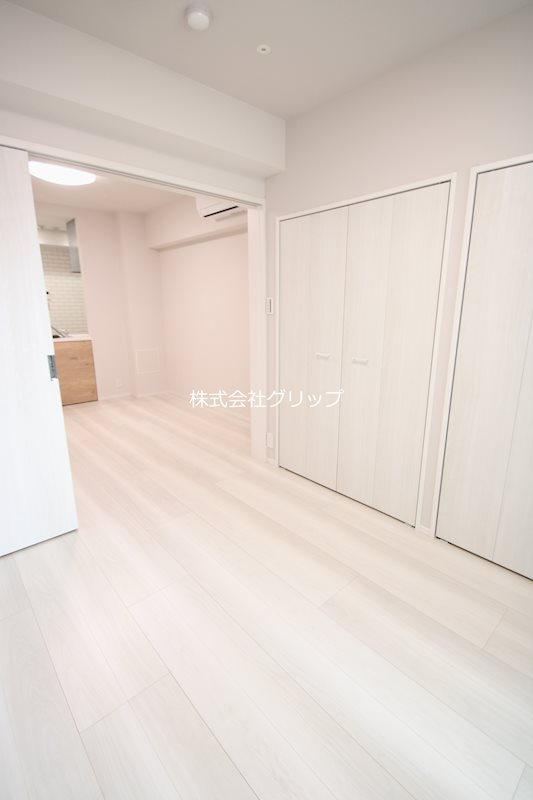 Le'a横濱阪東橋参番館の洋室