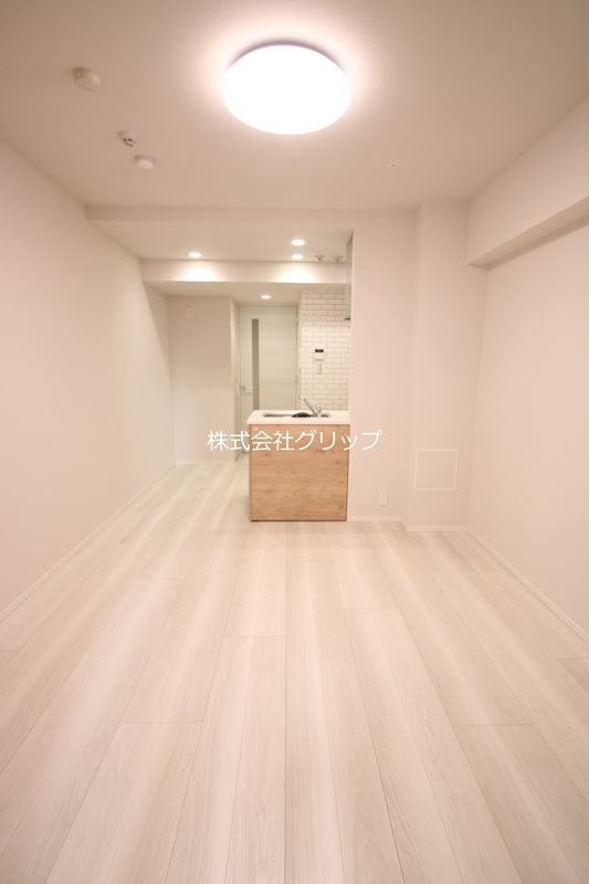 Le'a横濱阪東橋参番館の居間・リビング