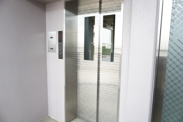 ライオンズガーデンテラス北越谷のその他共用部分|エレベーター