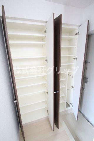 レグラス横浜西口の収納