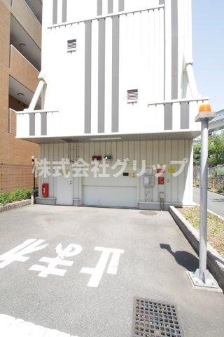 レグラス横浜西口の駐車場