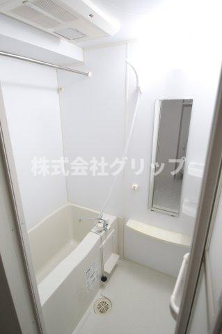 レグラス横浜西口の浴室