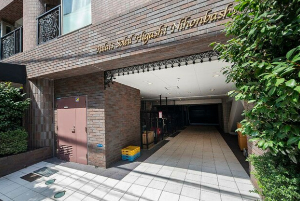 パレ・ソレイユ東日本橋のエントランス|建物の内部です