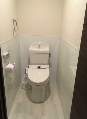 東京日産台東ビルのトイレ|シンプルで使いやすいトイレです