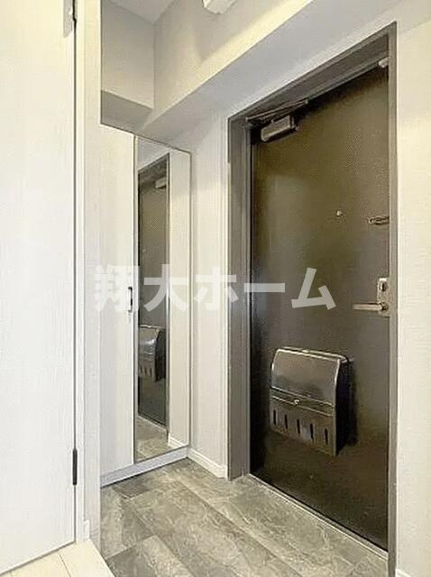 ニューシティハイツ飯田橋の玄関