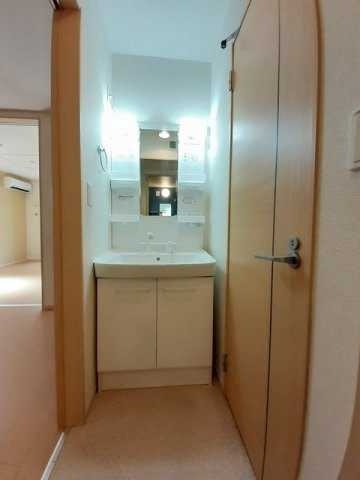 メゾン洪庵　Ａの洗面所|洗面所です