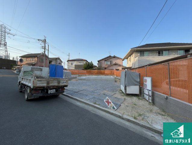 ●大和郡山市九条町　第3期　新築一戸建ての前面道路含む現地写真|周辺は落ち着いた街並みの住宅地！子育てがしやすい住環境です！まだ未完成ですが、現地でしかわからない事もございます。是非一度ご覧ください。