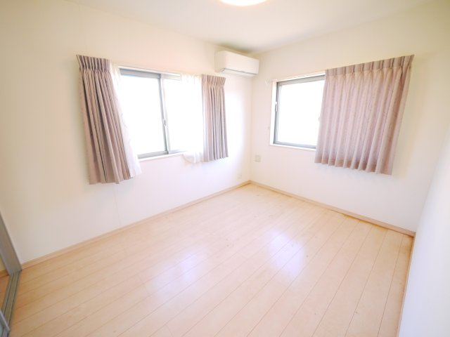 山武市美杉野　  平屋中古戸建 の洋室|平成21年3月築３LDK平屋敷地約99坪 車3台可 オール電化 温泉施設さんぶの森元気館徒歩約4分