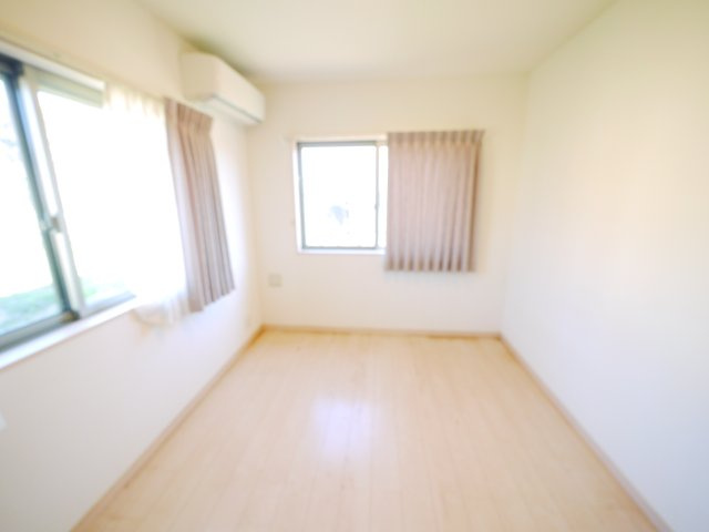 山武市美杉野　  平屋中古戸建 の洋室|平成21年3月築３LDK平屋敷地約99坪 車3台可 オール電化 温泉施設さんぶの森元気館徒歩約4分