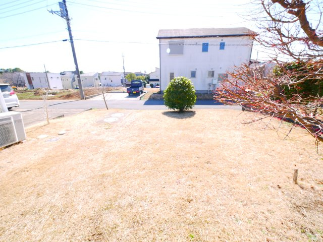 山武市美杉野　  平屋中古戸建 の庭|平成21年3月築３LDK平屋敷地約99坪 車3台可 オール電化 温泉施設さんぶの森元気館徒歩約4分